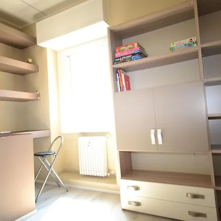 Apartment Chez Moi Como